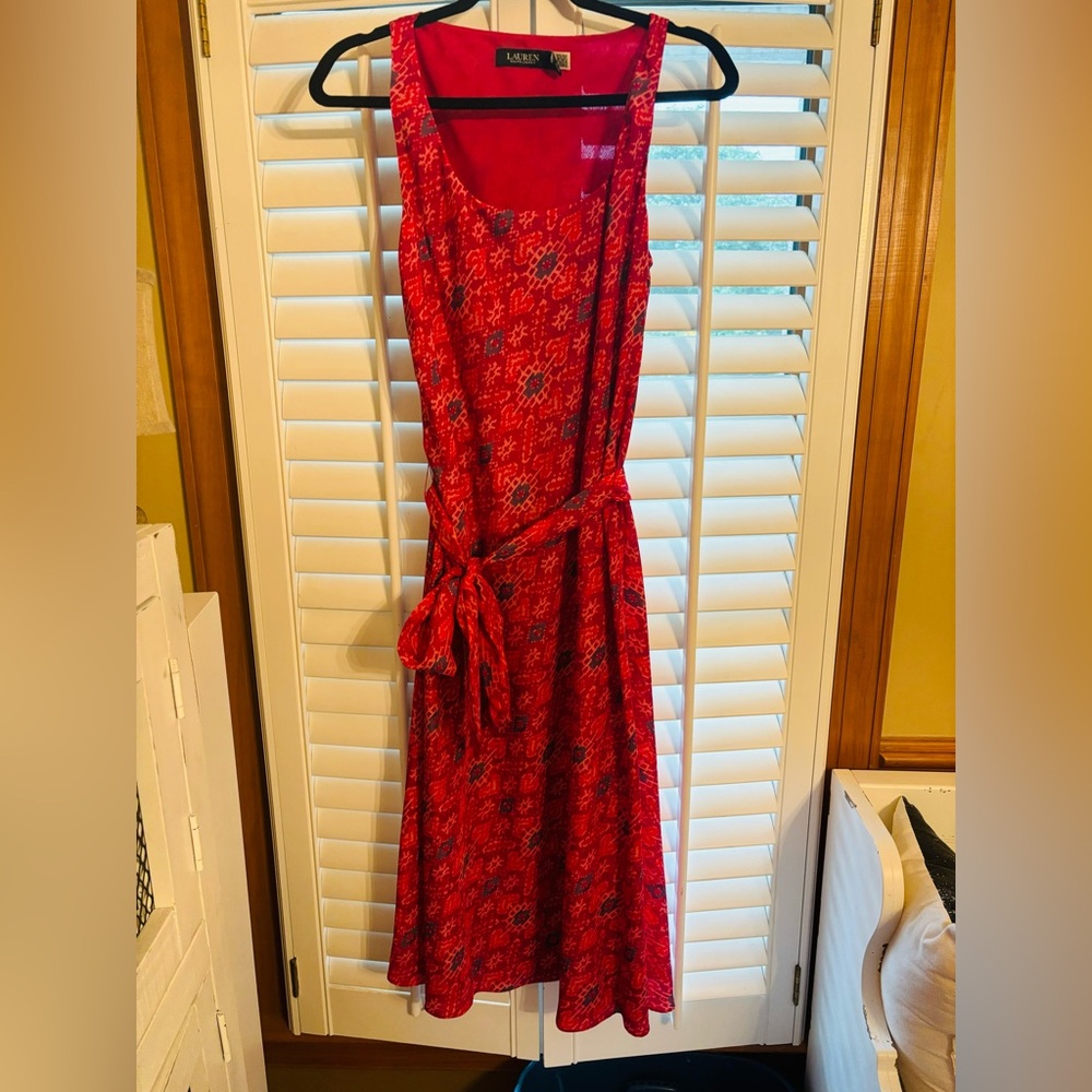 Gorgeous fairly new Ralph Lauren size 8 pink dress